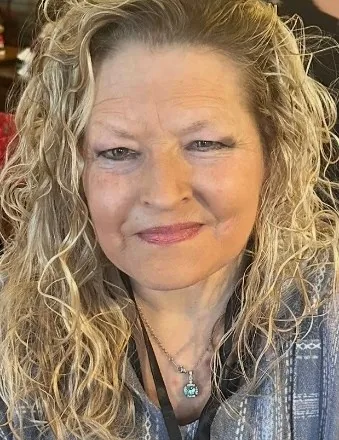 Amanda Dezirae Rookstool