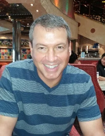 Douglas J Snyder