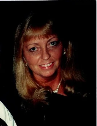 Joanne R. Ouellette