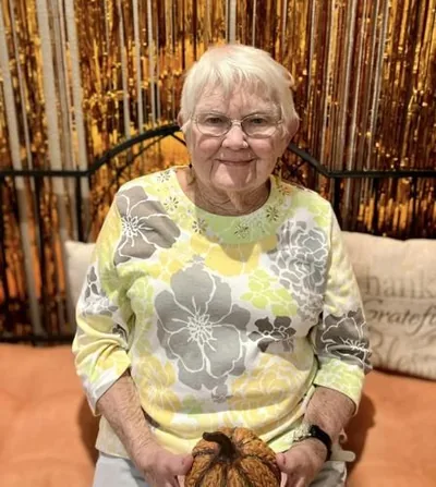 Donna Adams Larsen