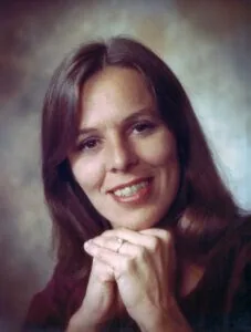 Vicki Lou Saunders