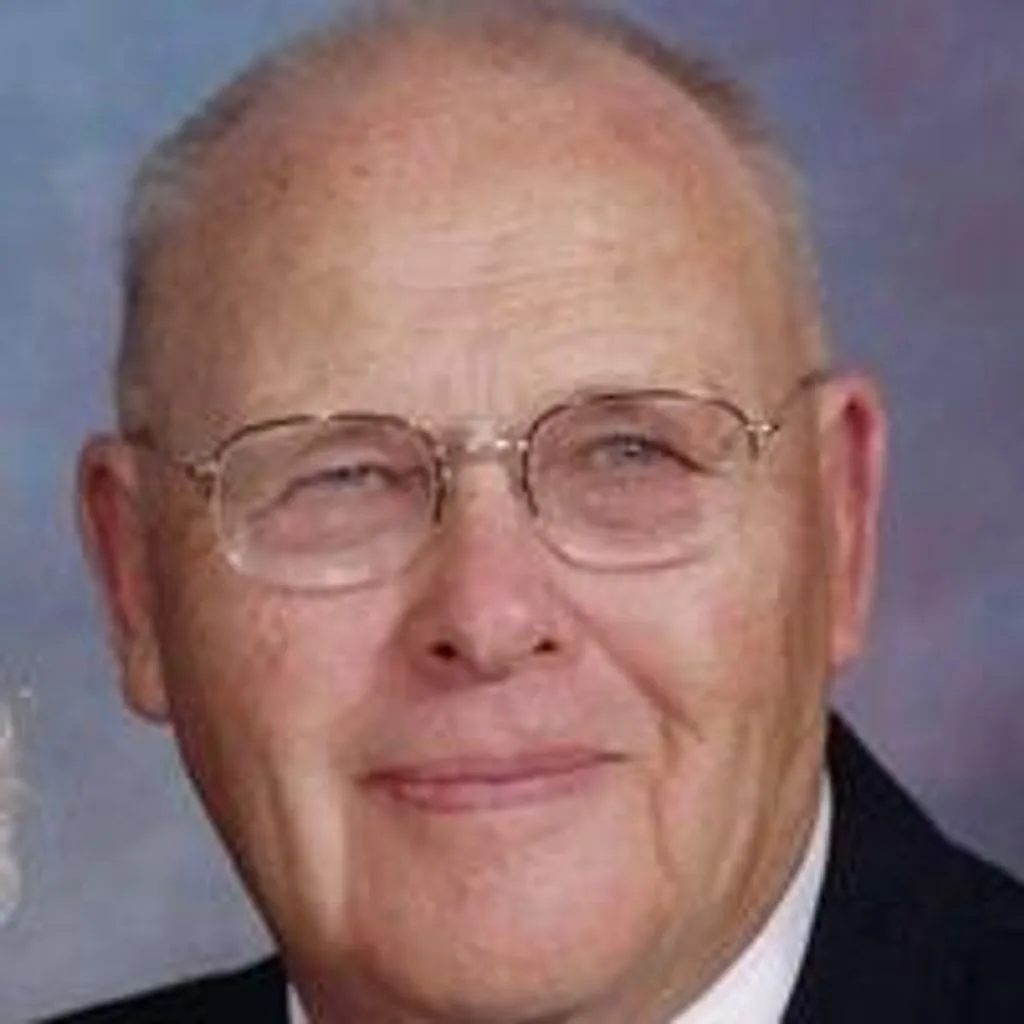 Portrait of Gene G. Larsen