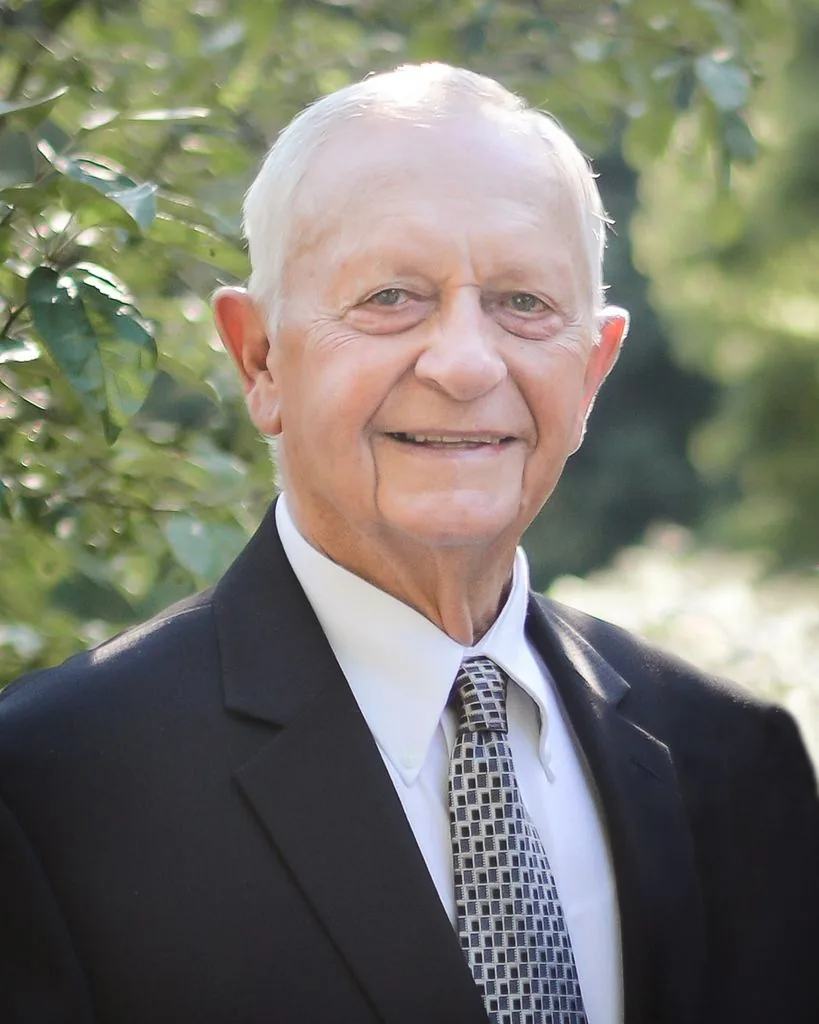 Portrait of Les Hanson